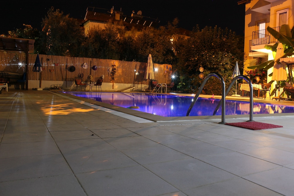 Sarihan Apart Otel 14/48