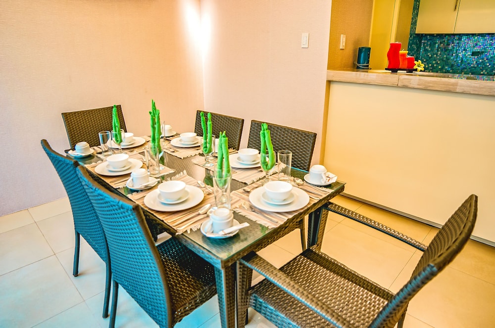 Aziza Paradise Hotel 35/50
