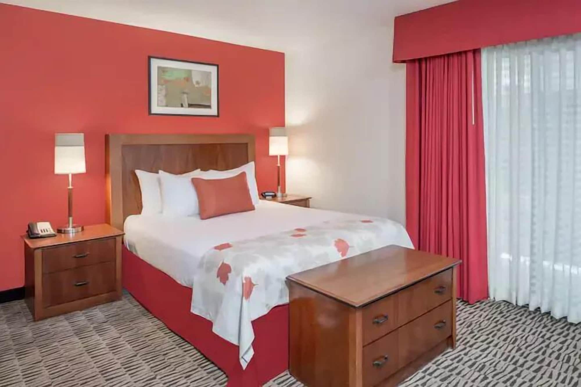 STUDIO, SUITE, QUEEN BED, ACCESSIBLE