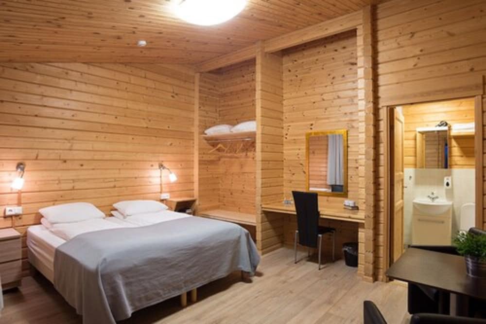 Malarhorn Guesthouse 24/78