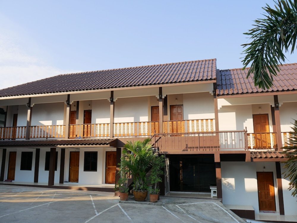 Pattana Resort 5/29