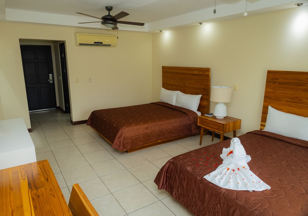 Las Espuelas Hotel 16/54