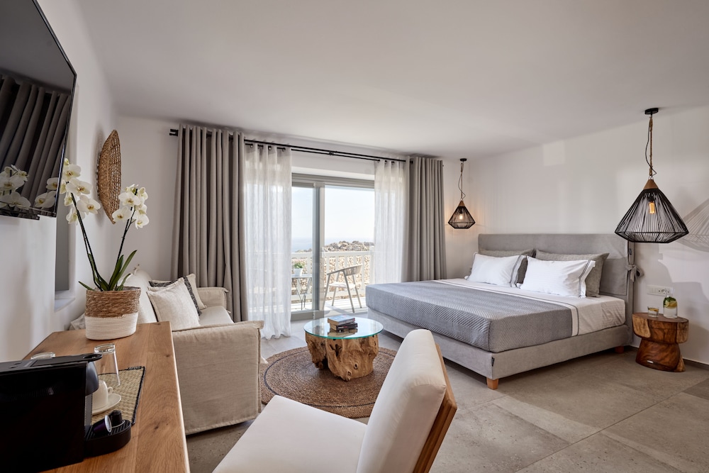 Ionic Suites 17/50