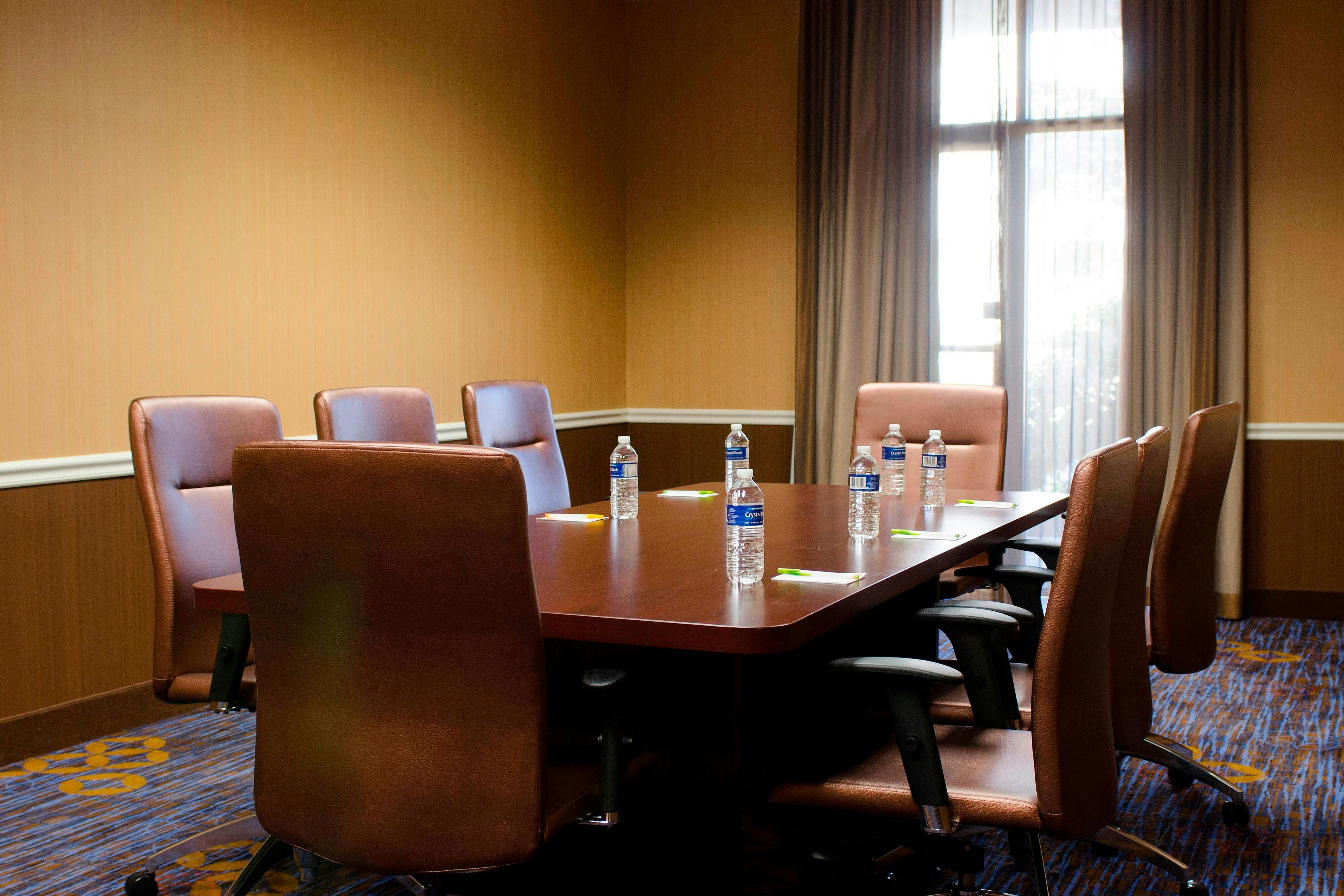 Courtyard By Marriott Waterbury Downtown 17/21