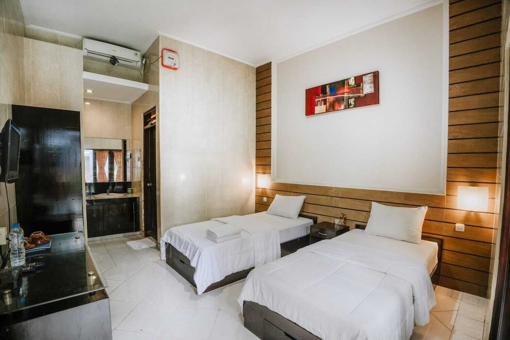 Denays House 32/50