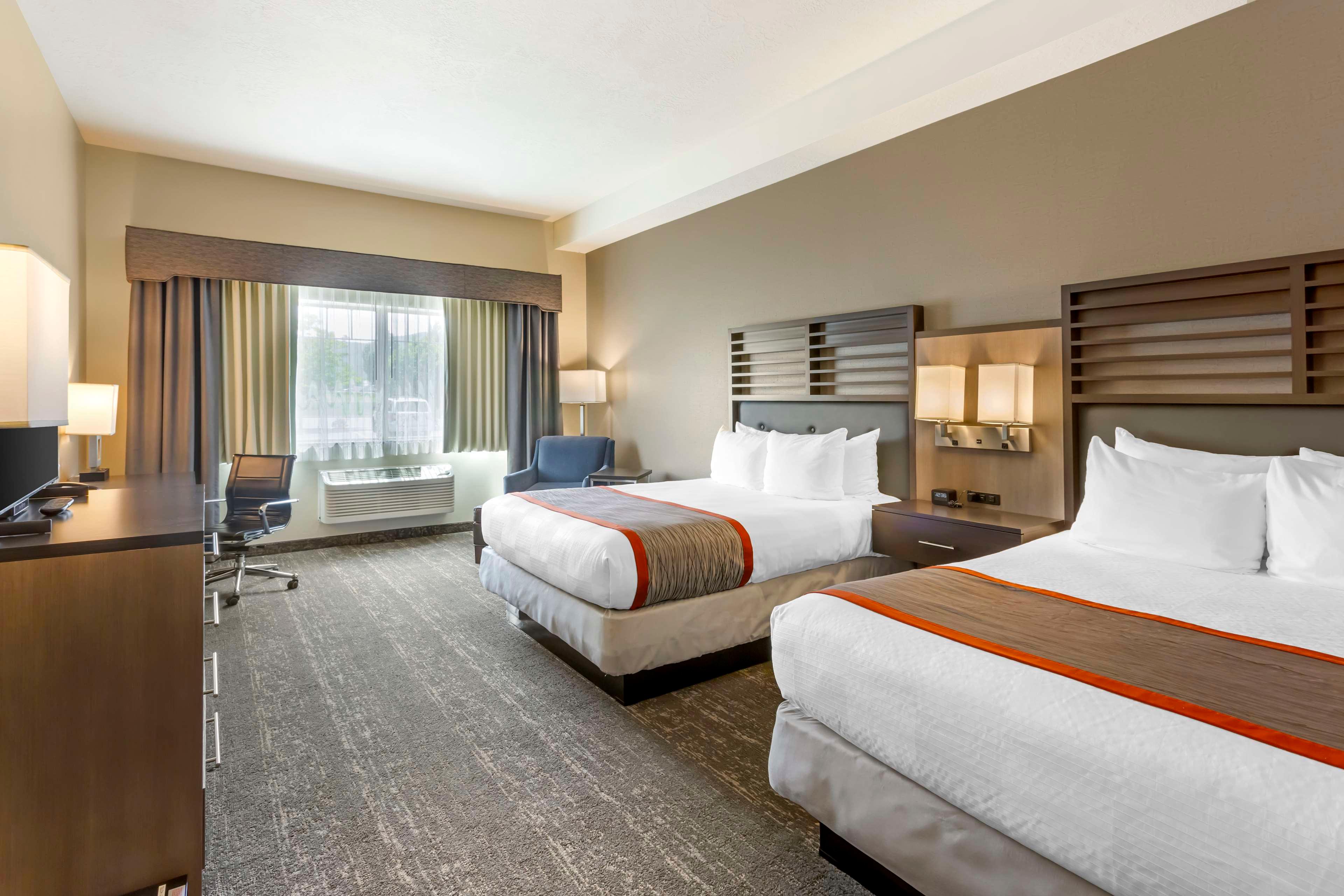 Room, 2 Queen Beds, Dining Area, Sofa, Pet Friendly, Balcony, Kitchen