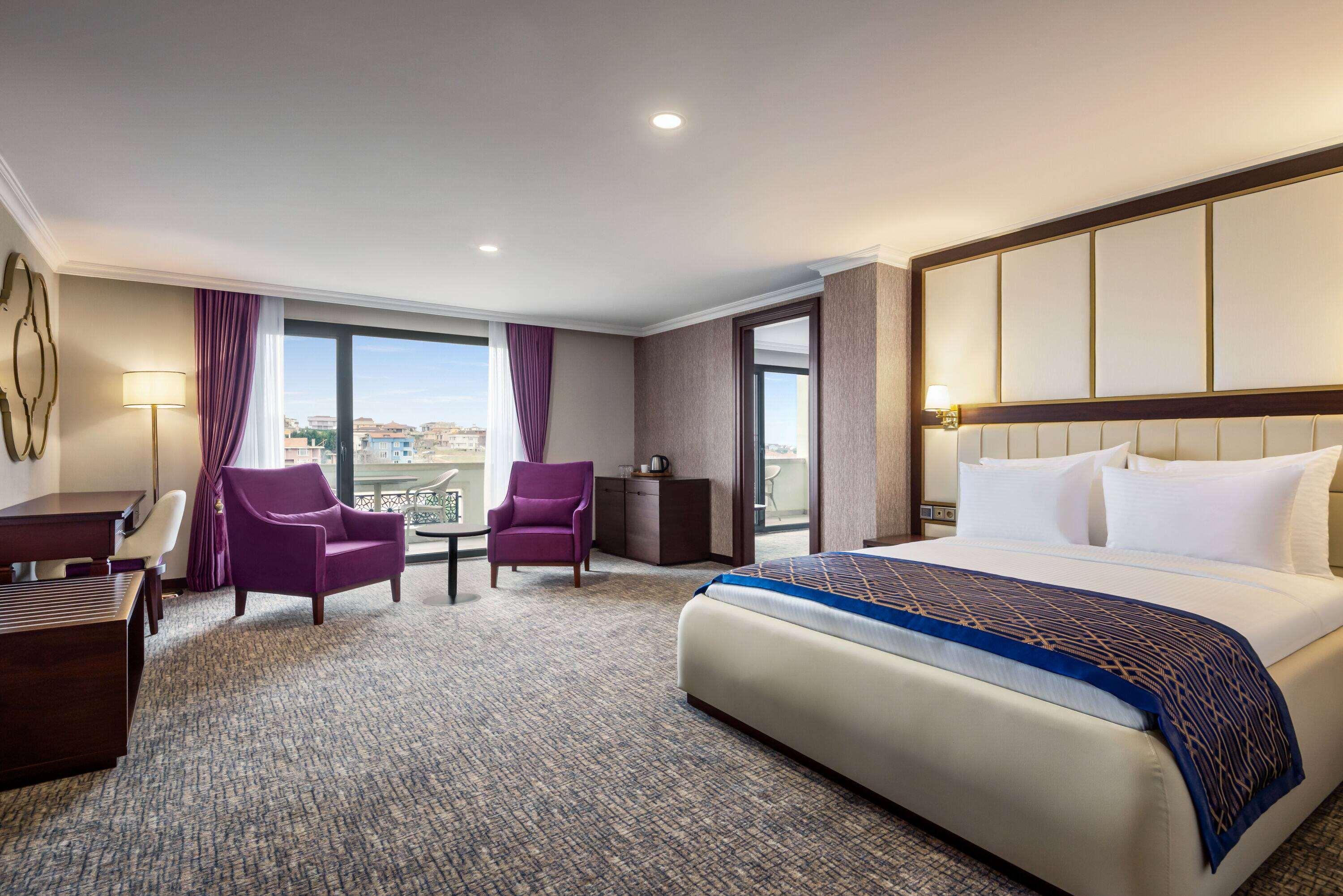 Suite, Land View