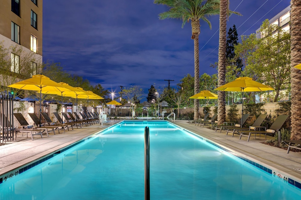 Home2 Suites By Hilton Anaheim Resort 26/45