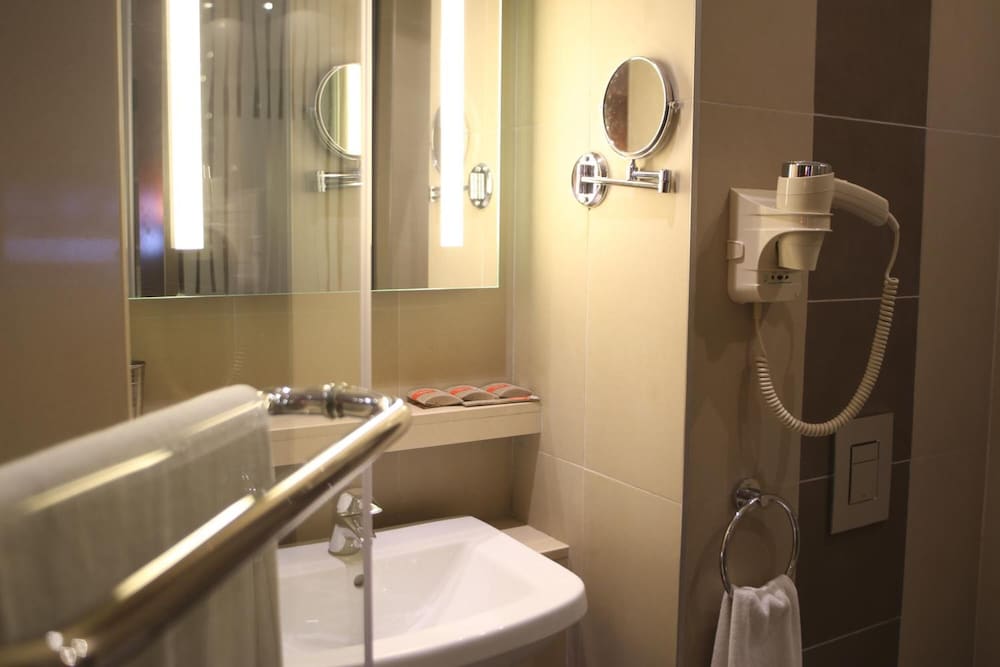 Voila Hotel 10/56