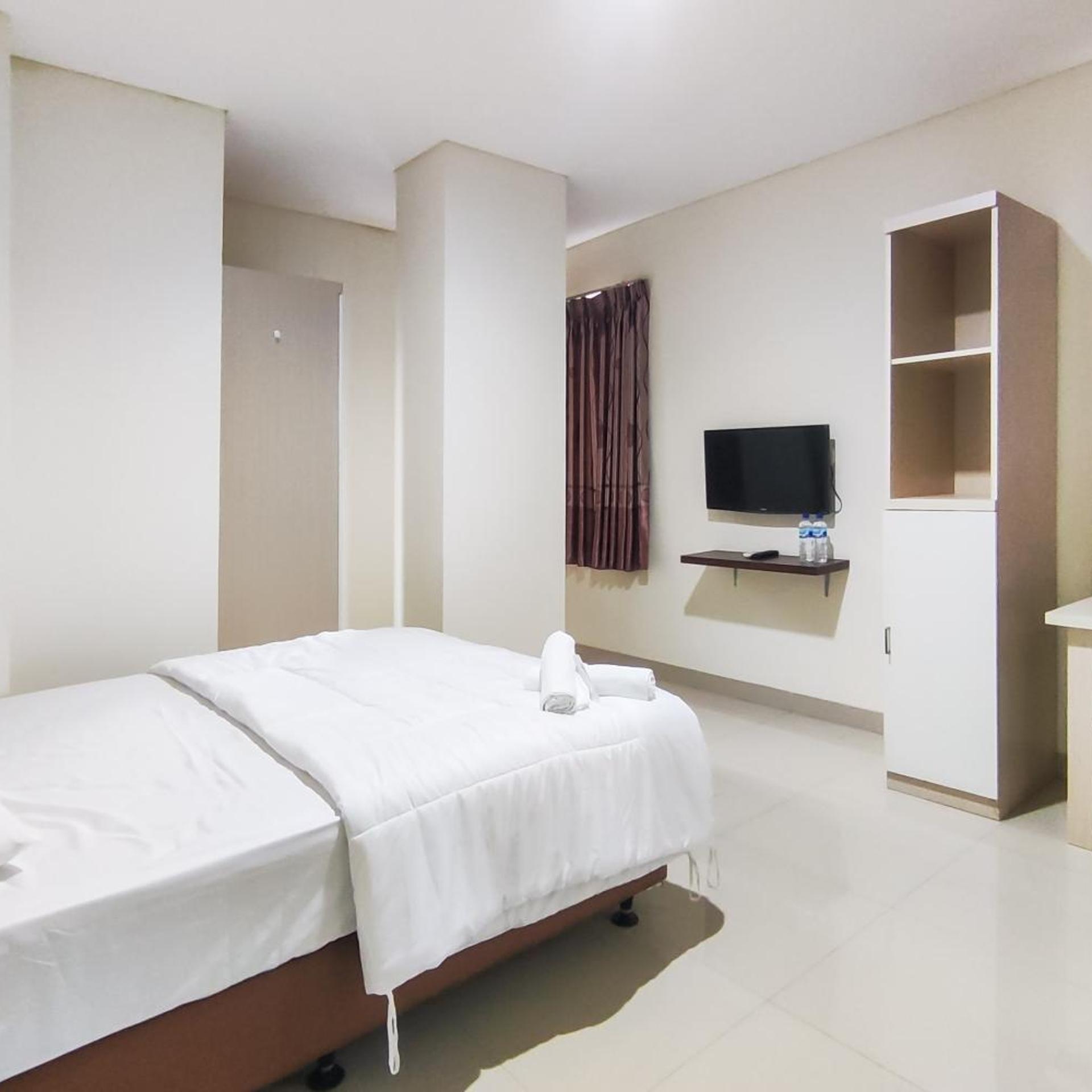 RedDoorz Plus near ICE BSD 2 20/42
