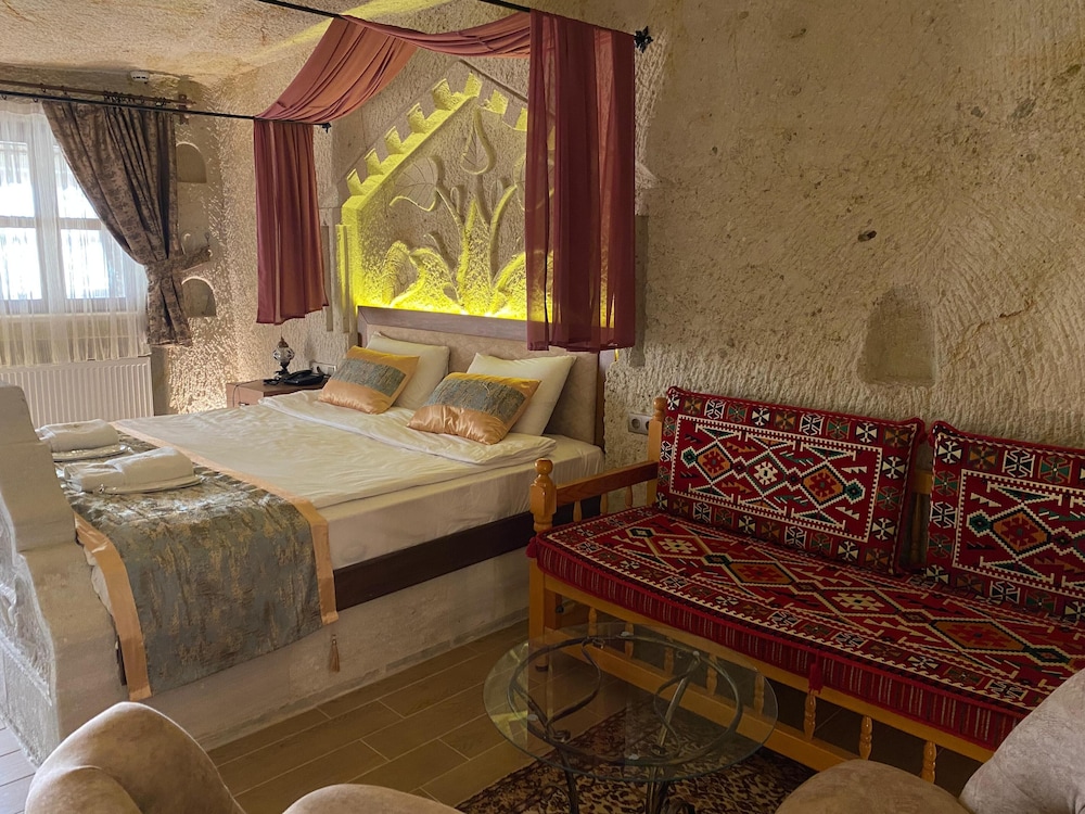 Mesken Cave Suites 25/50