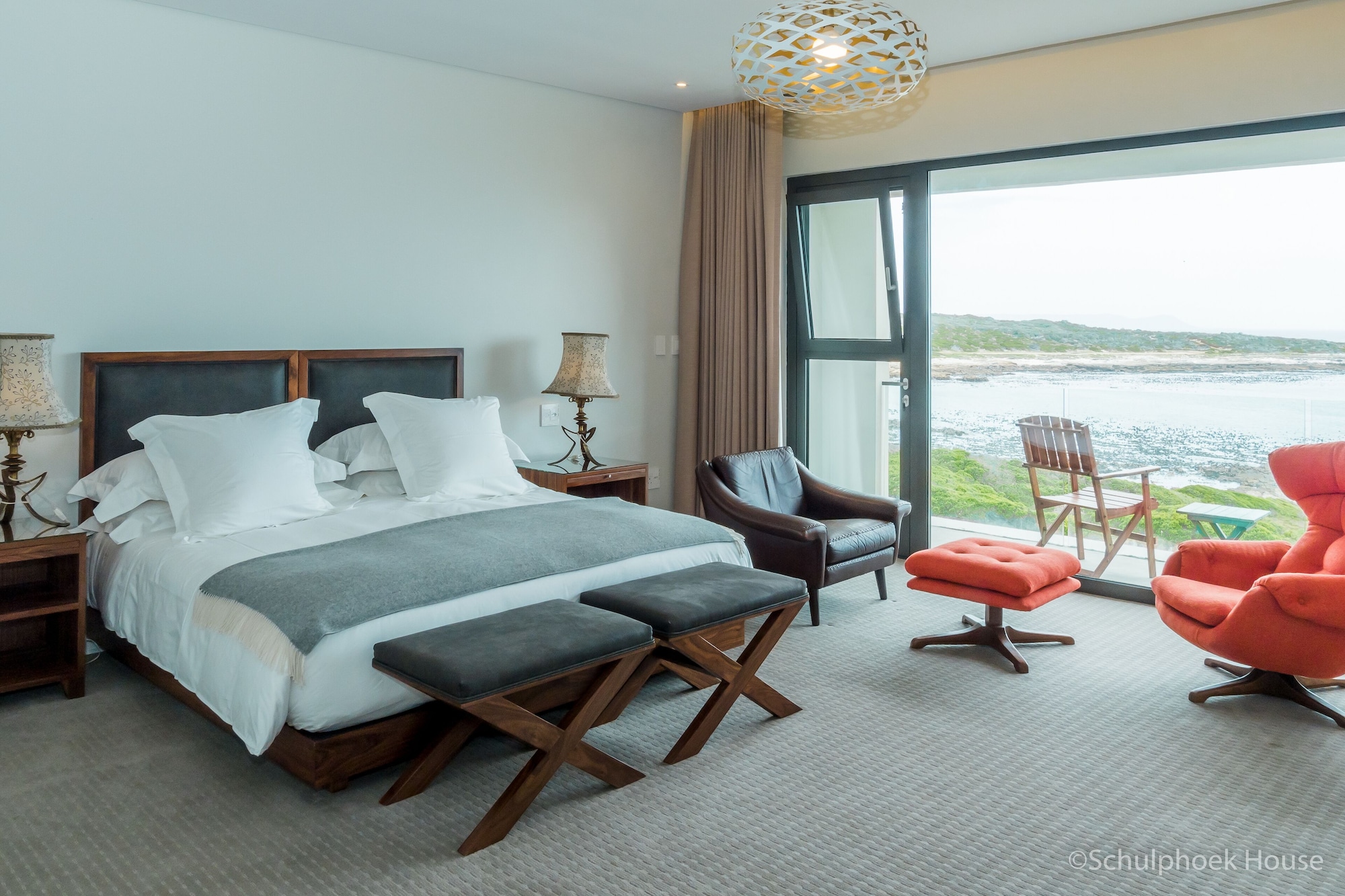 SUPERIOR, TWIN BEDS, SEA VIEW