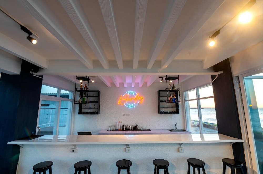 Kristal Hotel Kupang 30/40