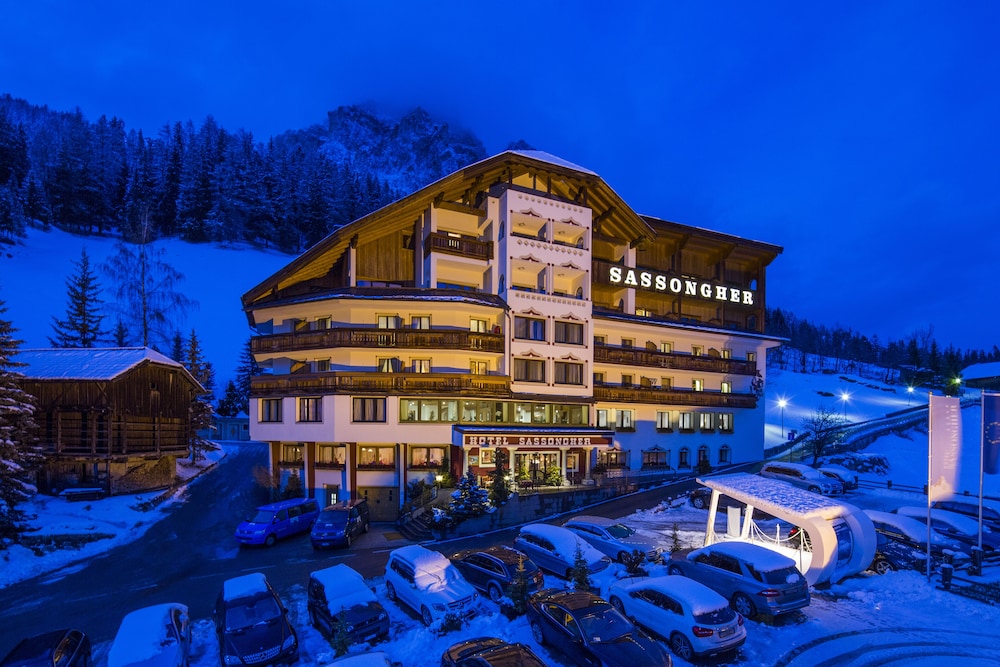 Hotel Sassongher 2/47