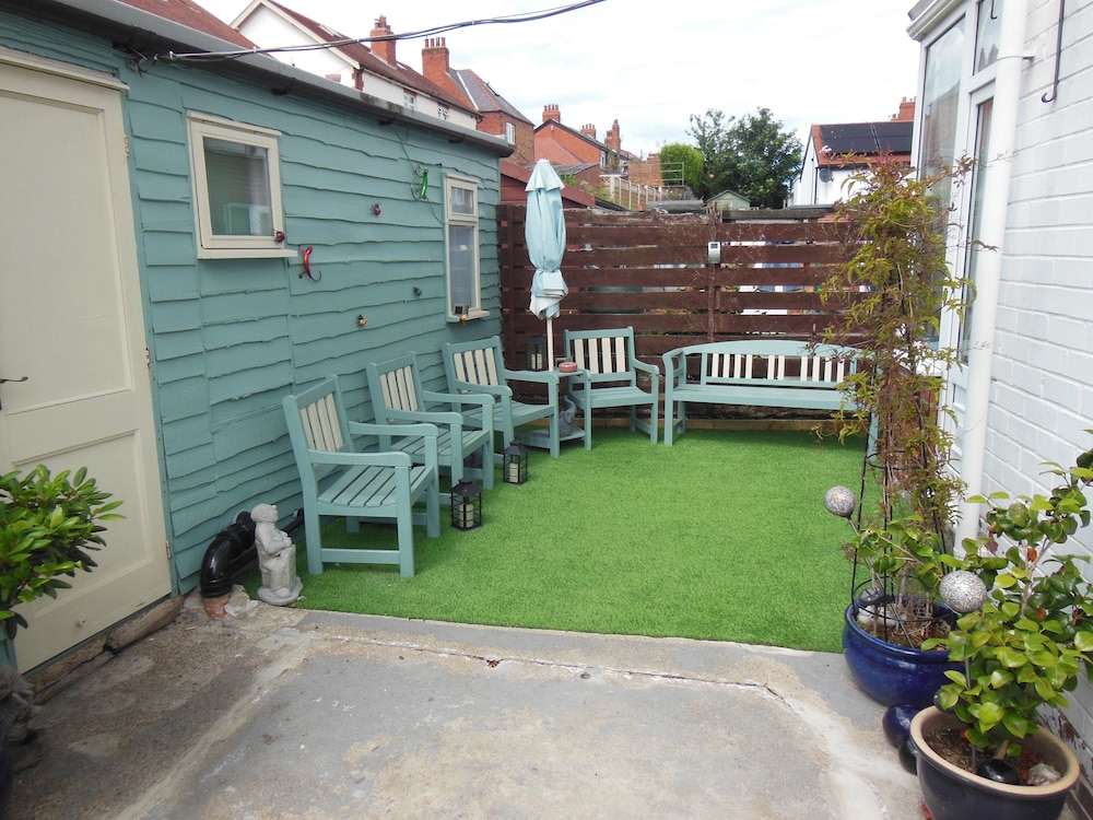 Toulson Court - Guest house 44/50