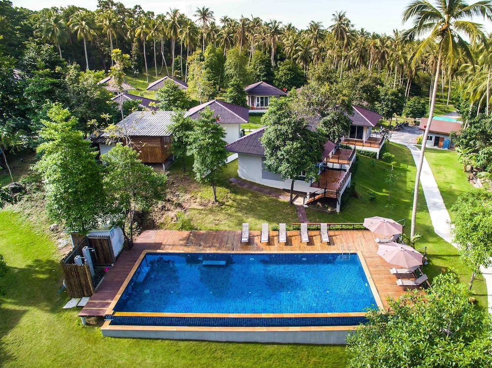 Phangan Akuna 7/47