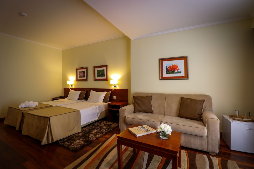Camoes Hotel 7/48