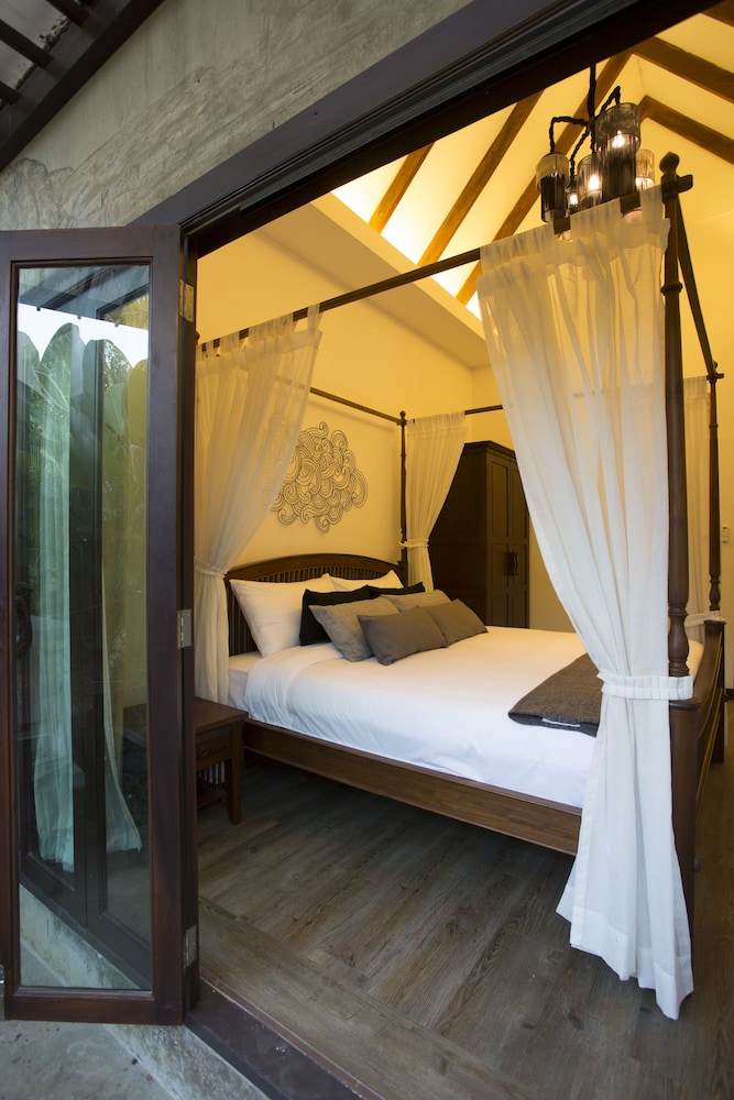 Tolani Southgate Villa Chiang Mai 8/49