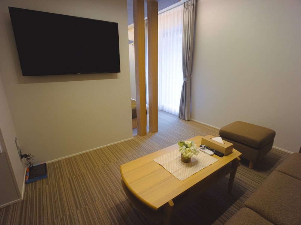 Grand Base Hakata Sumiyoshi 40/50