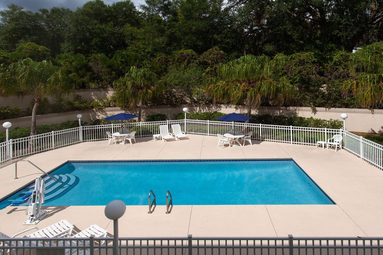 Microtel Inn & Suites By Wyndham Lady Lake/The Villages 4/19