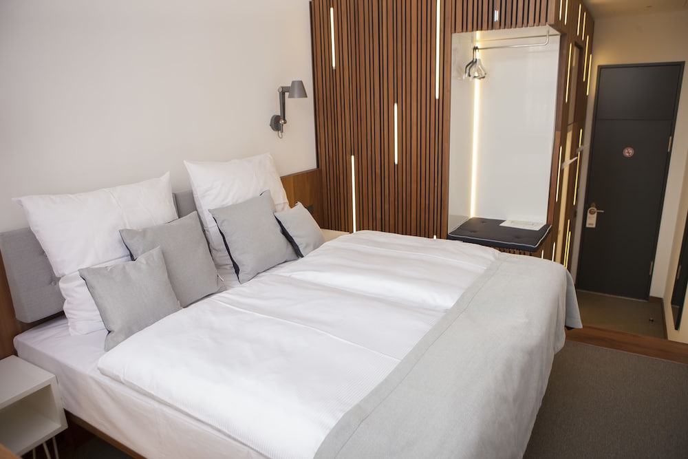 H24 Hotel Berlin Lichtenberg 14/59