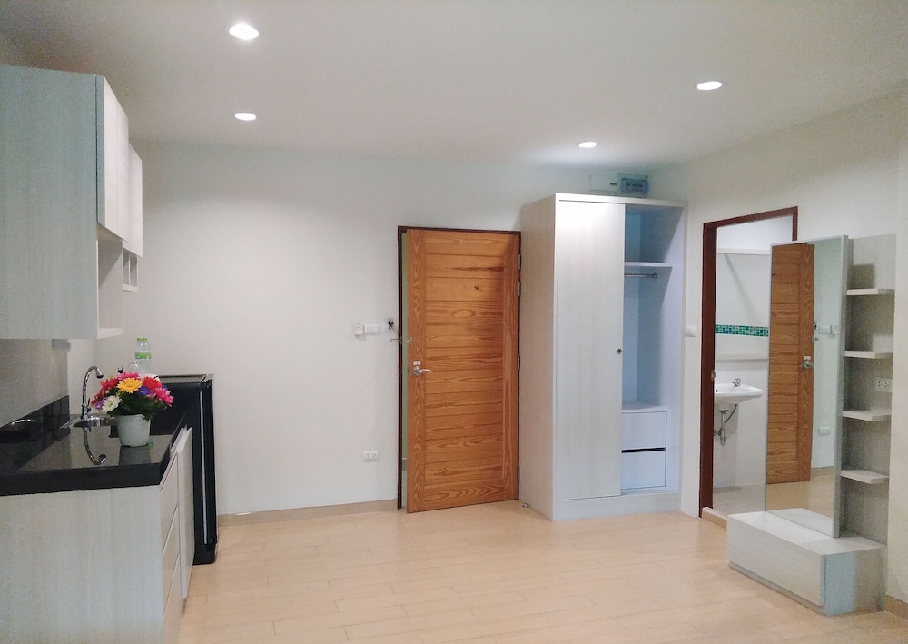 Abani Jomtien Inn 9/50