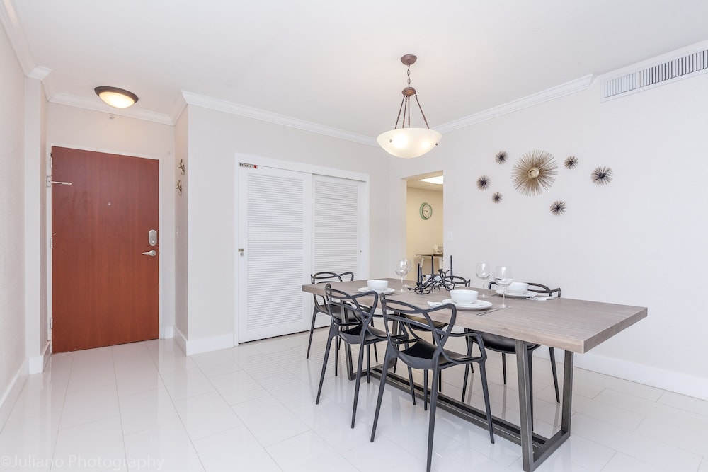 The Tides Ocean Luxury Suites 34/50