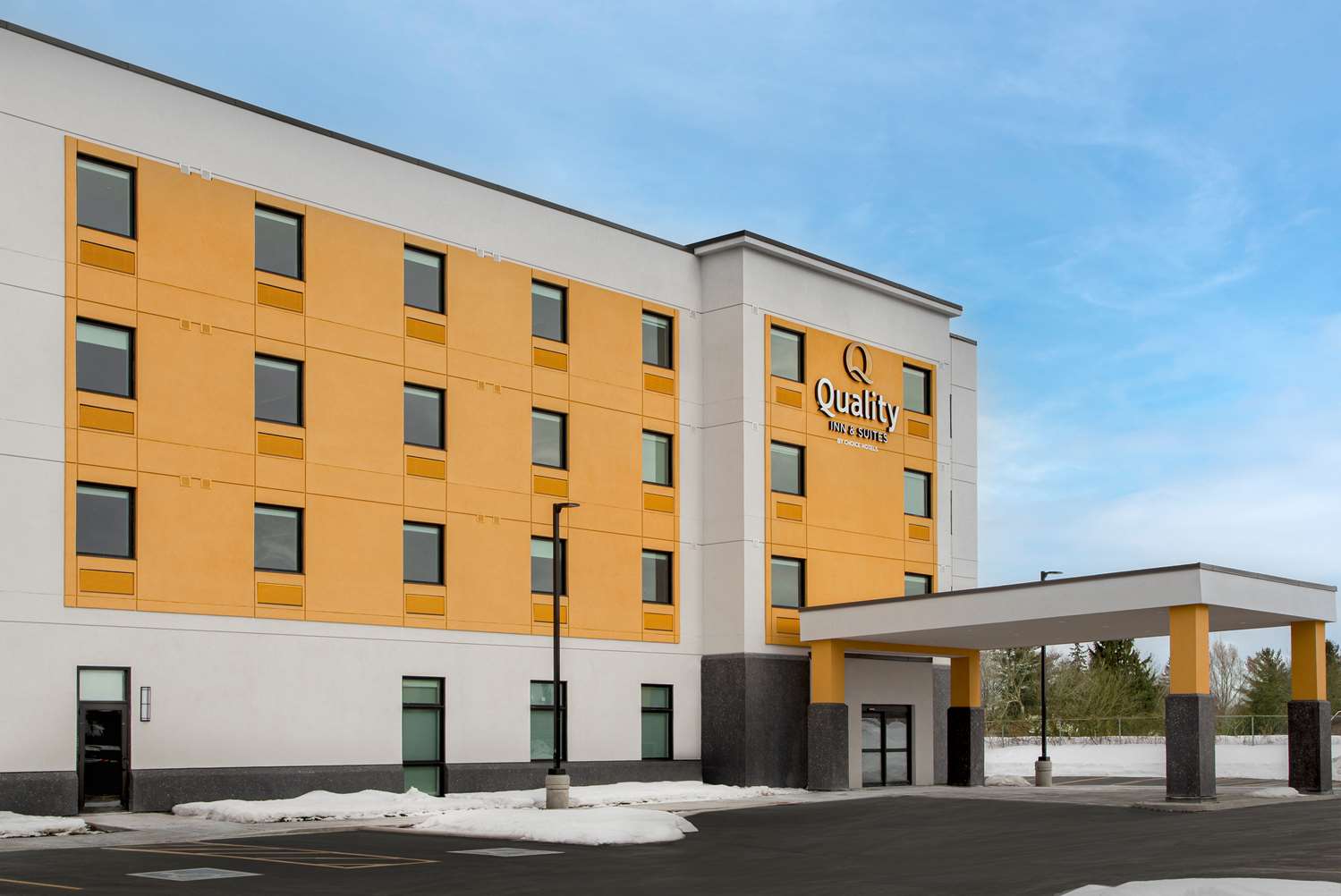 Quality Inn and Suites Prescott, ON 3/27