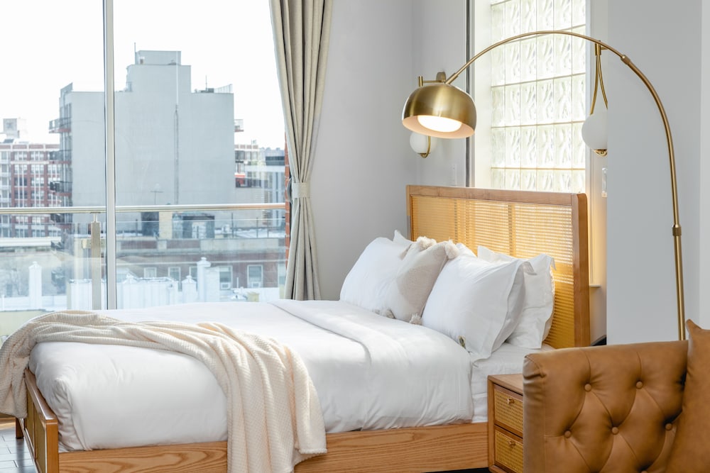 The Modernist Hotel 17/43