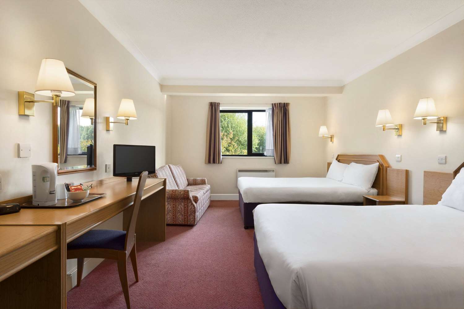 Days Inn by Wyndham Stafford 4/10