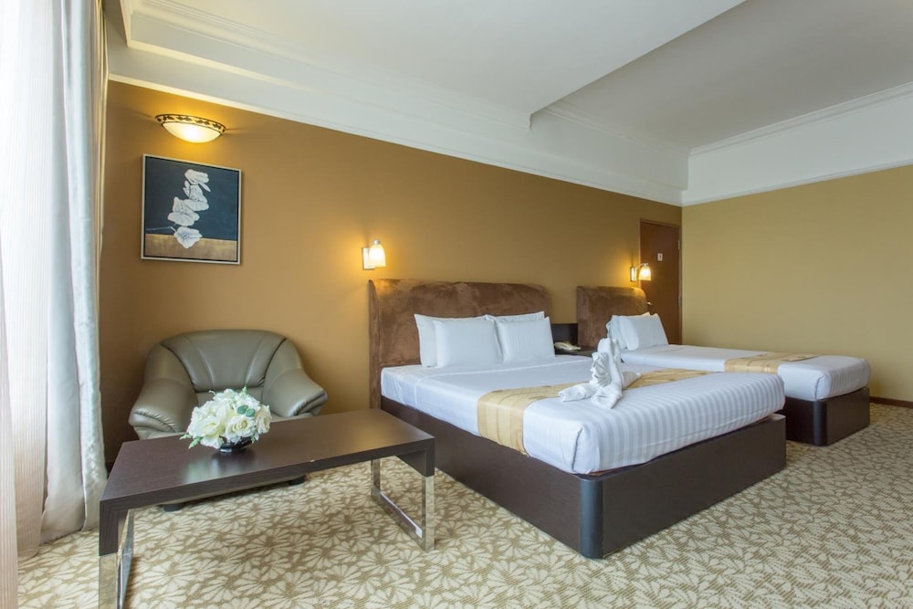 NEW YORK HOTEL 33/66