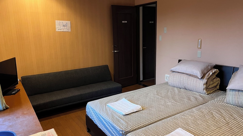 Atami Onsen Guest House Megumi - Hostel 17/50