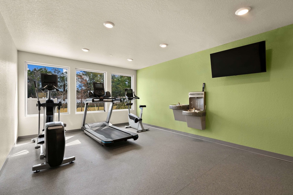 WoodSpring Suites Port Orange - Daytona Beach 10/17