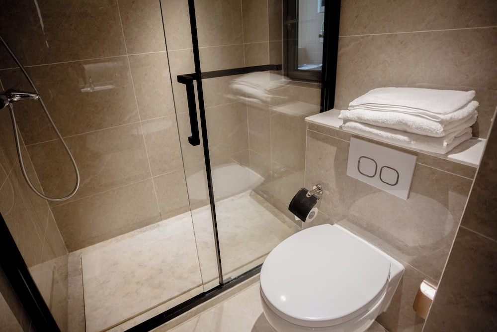 Sunny Private Apt Of Grand Continental 43/50