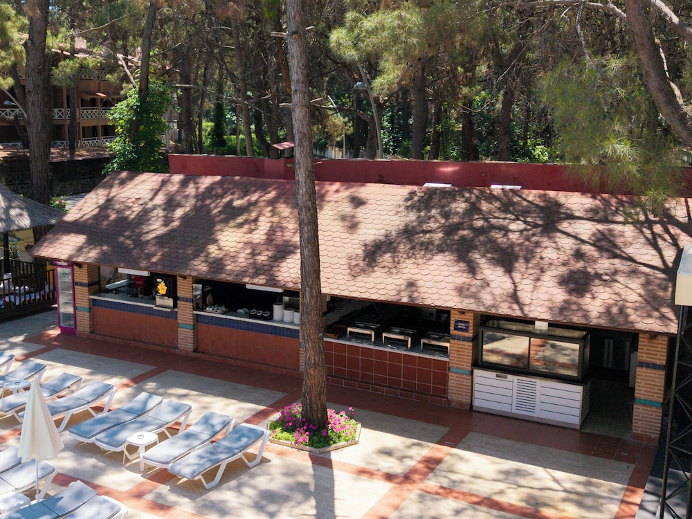 Pirates Park Resort 7/55
