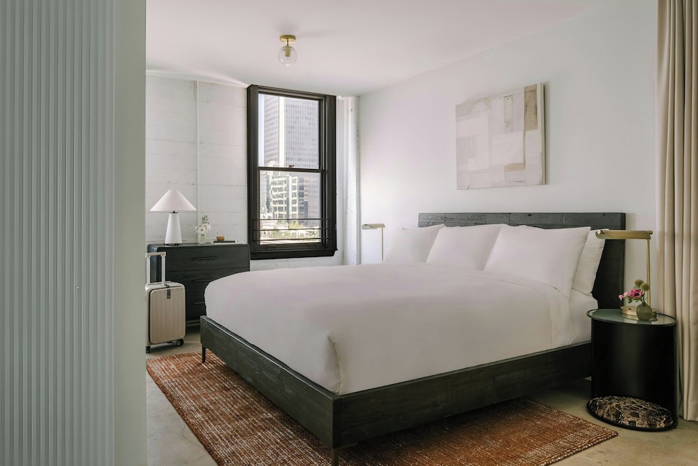 Sonder by Marriott Bonvoy The Winfield Apartments Downtown LA 17/58