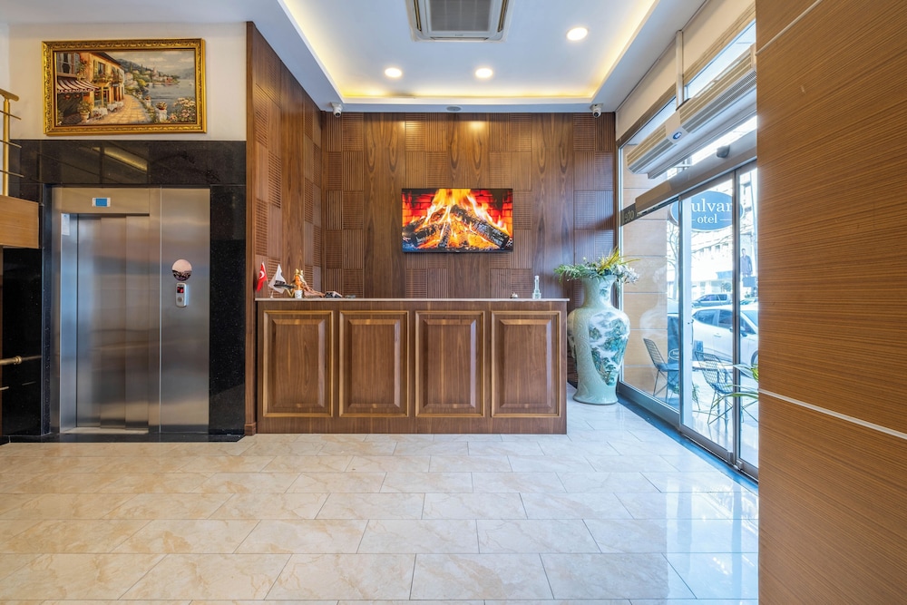 Bulvar Hotel 4/49