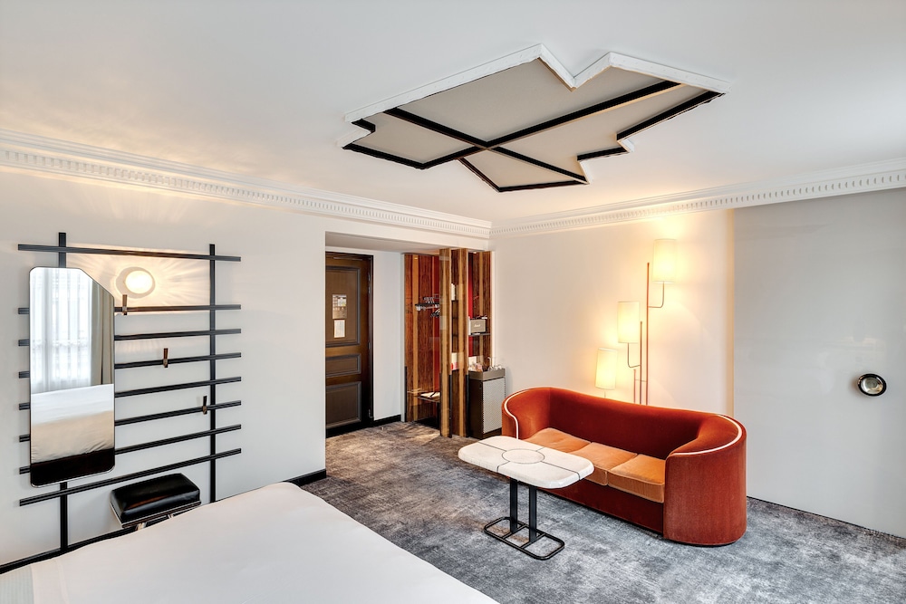 Hotel Les Bains Paris 44/77