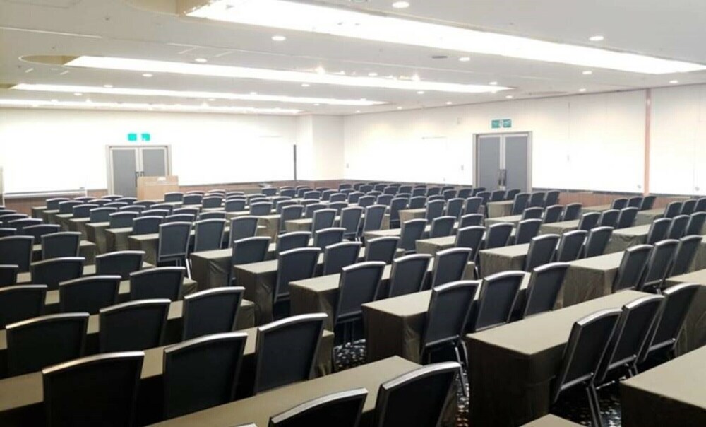 Ip City Hotel Osaka (ex. Hearton Minami Senba) 50/53