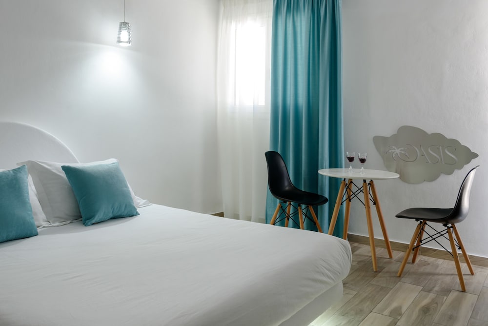 Oasis Hotel Fira 4/27