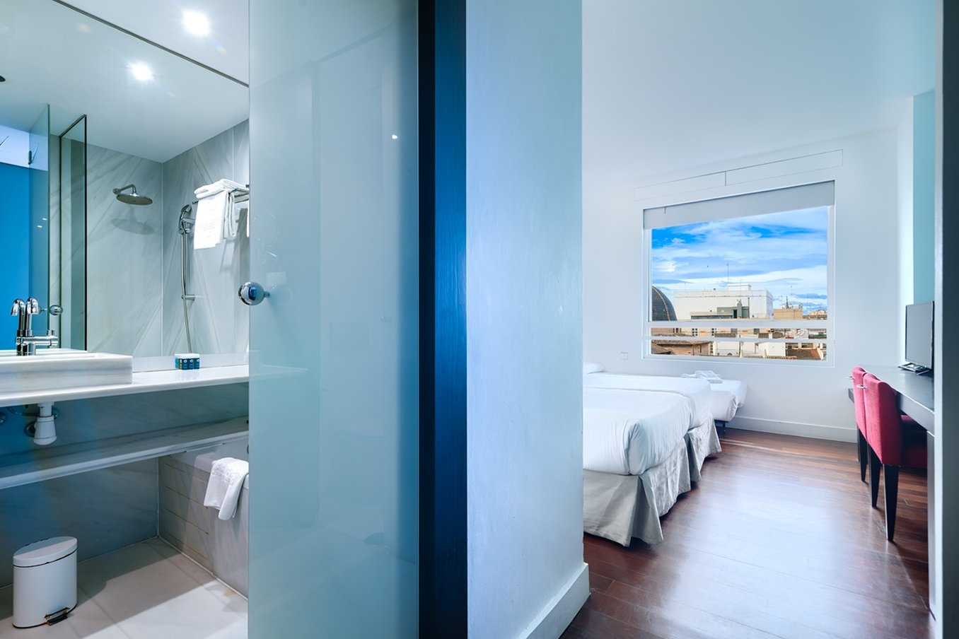 Sea You Hotel Port Valencia 75/75