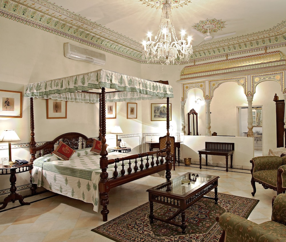 ALSISAR HAVELI 43/73