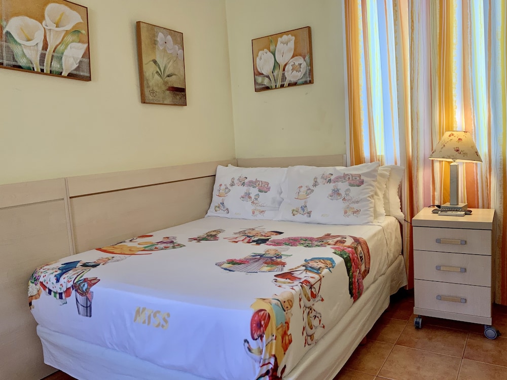 Hostal Luz 33/72