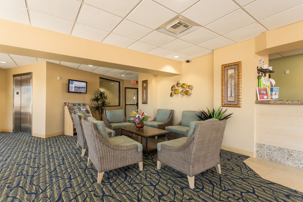 Casa Del Mar Beachfront Suites 77/82