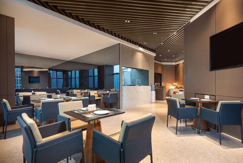 Microtel by Wyndham Changsha Meixi Lake 33/42