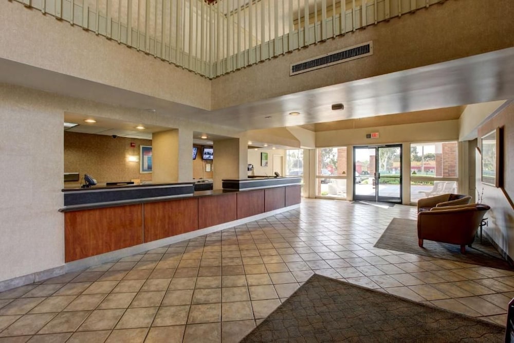 Motel6 Santa Ana, CA - Irvine - Orange County Airport 13/54