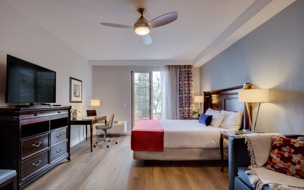 Ayres Suites Mission Viejo 12/49
