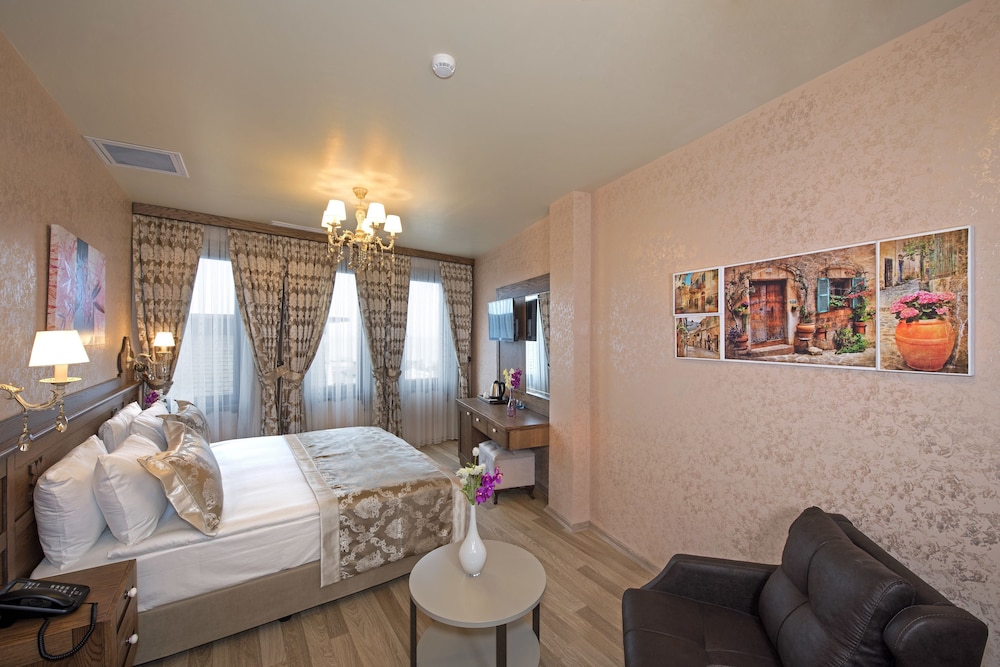 Perapolis Hotel 41/66