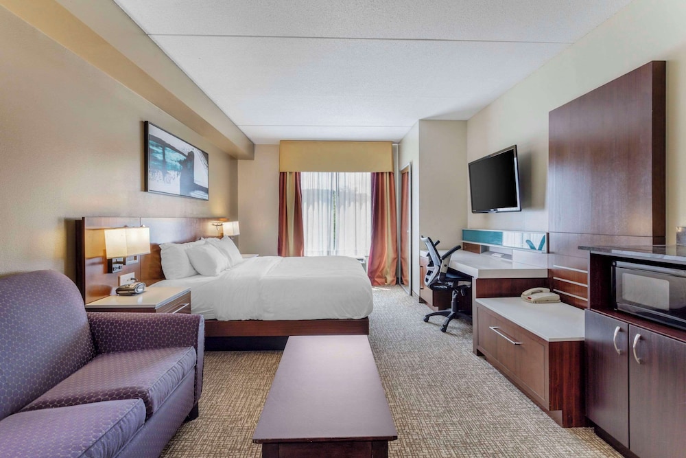 Suite, 2 Sofa, Accessible, Comfort Suites Knoxville East 3/4