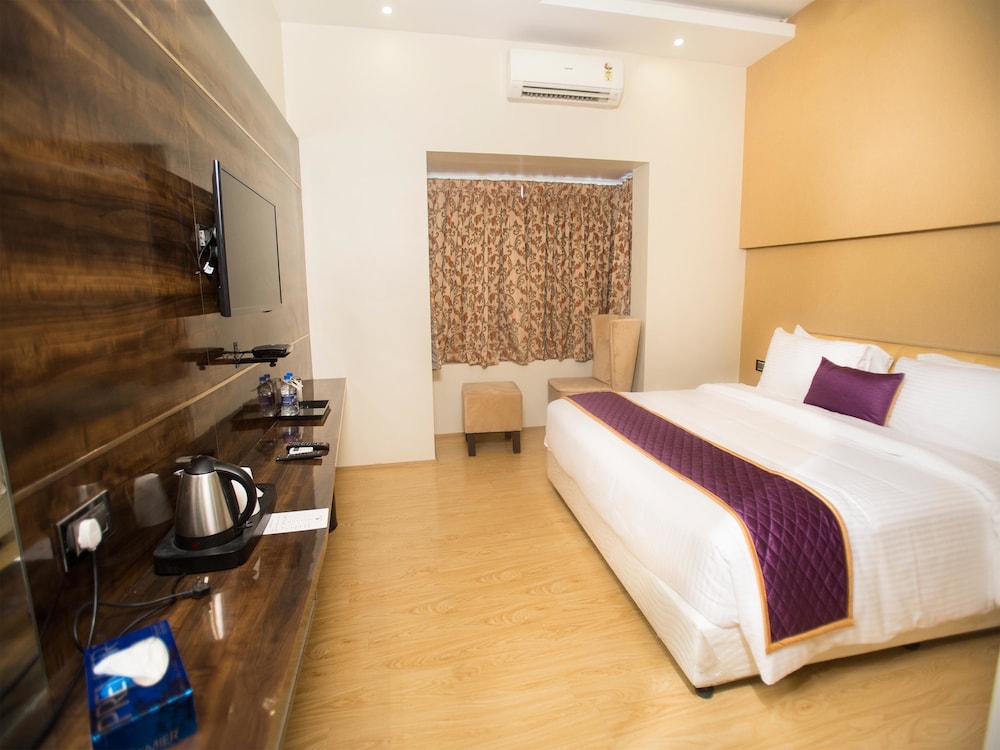 St Parklane Airport Hotel Chennai 10/27